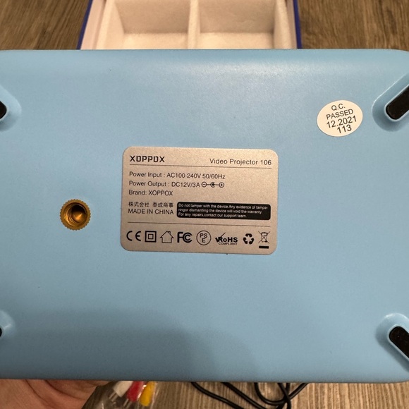 LED Projector XOPPOX Led Projector - Picture 6 of 7